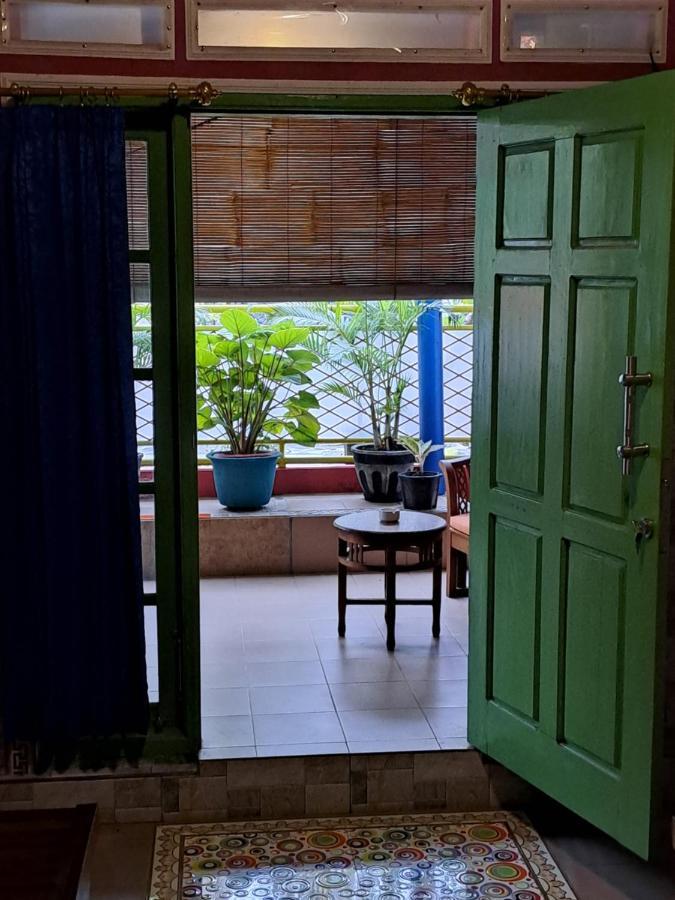 Kubu Pilatus - Family House Lombok Villa Tjakranegara Ngoại thất bức ảnh