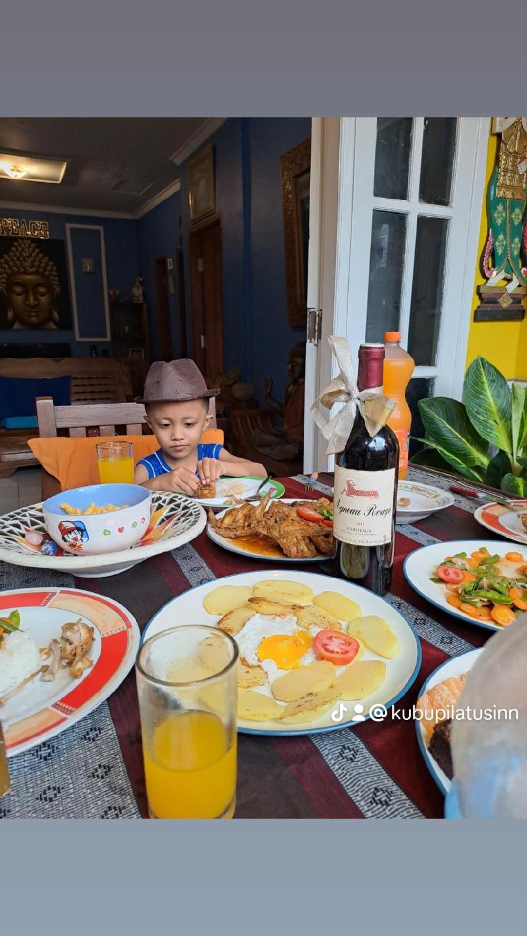 Kubu Pilatus - Family House Lombok Villa Tjakranegara Ngoại thất bức ảnh