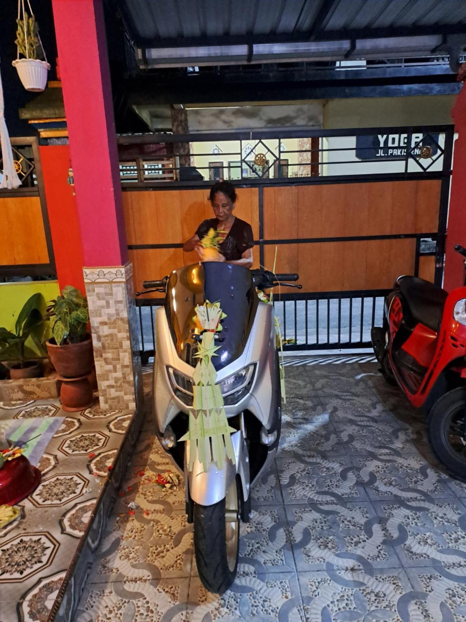 Kubu Pilatus - Family House Lombok Villa Tjakranegara Phòng bức ảnh